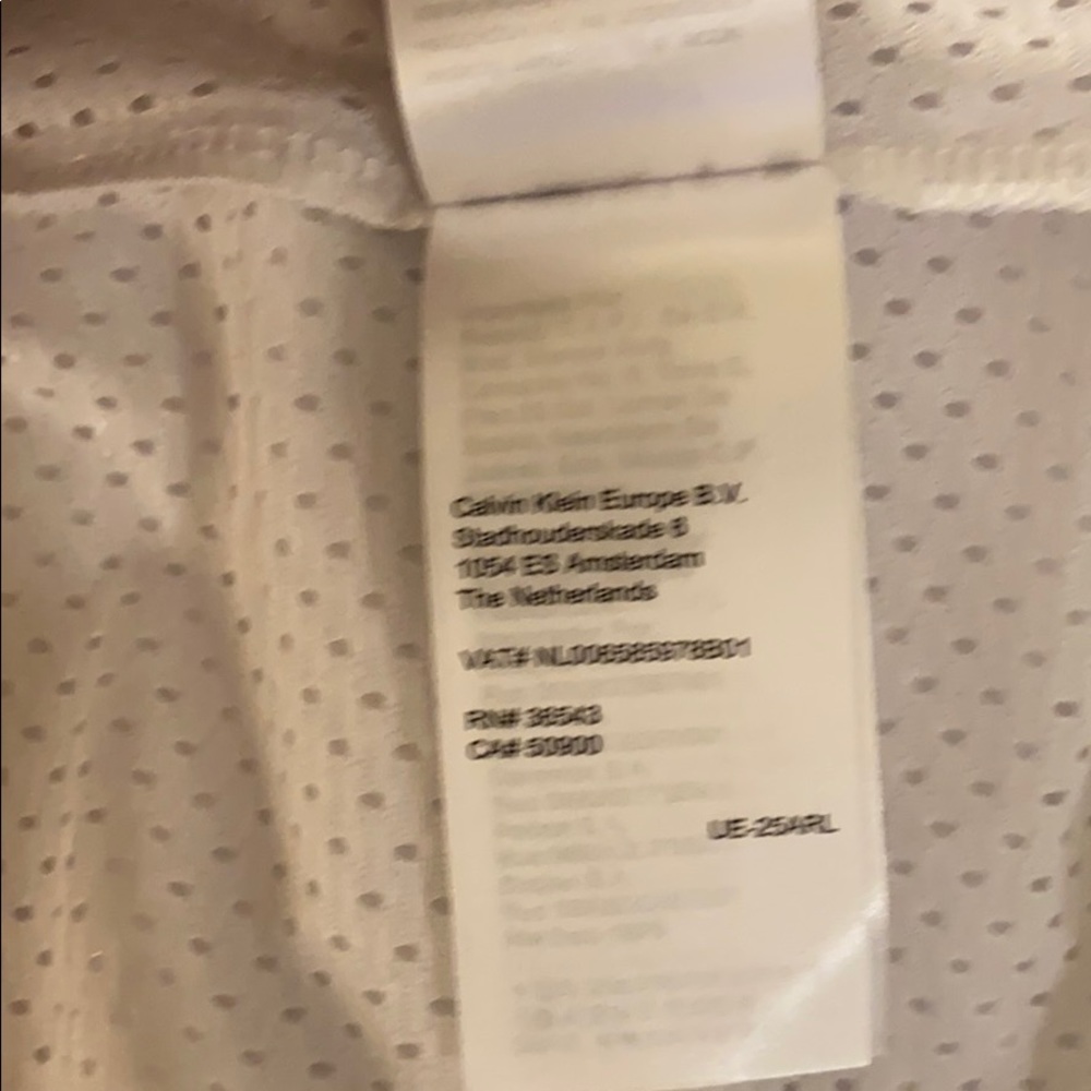 Calvin Klein mess TShirt - Picture 8 of 10